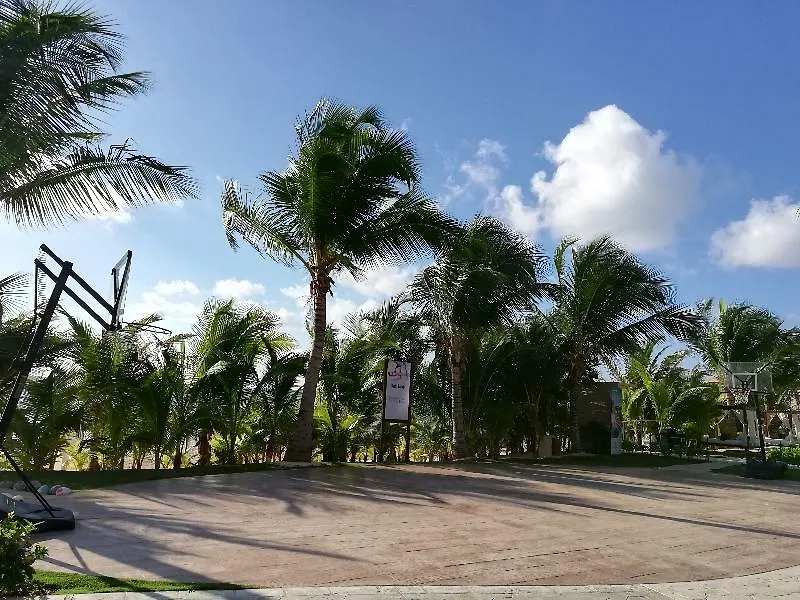 Generations Riviera Maya Family Resort Catamaran, Water Park & More Inclusive 莫雷洛斯港 5*,  墨西哥